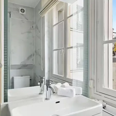Stylish 2 Bedroom Παρίσι