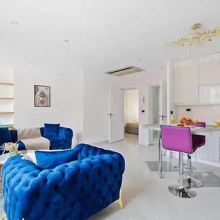 Stylish 2 Bedroom Paris